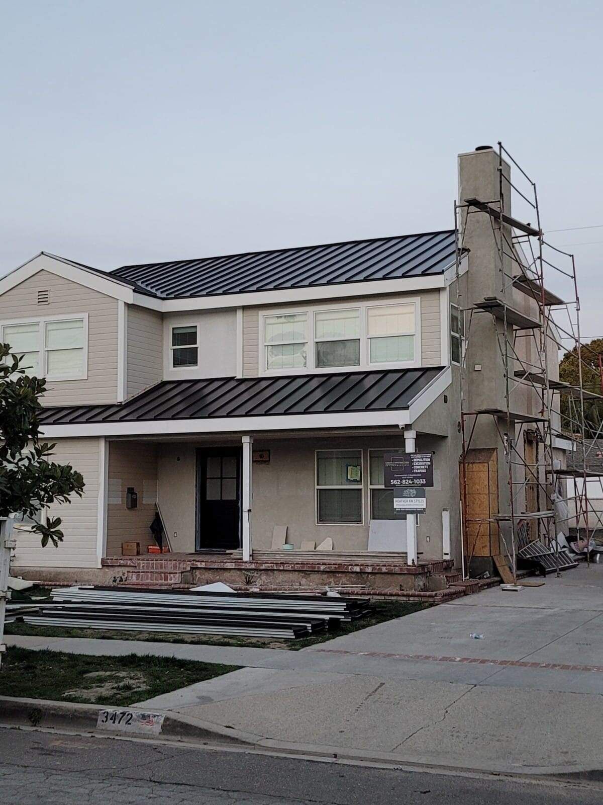 metal roofing contractor