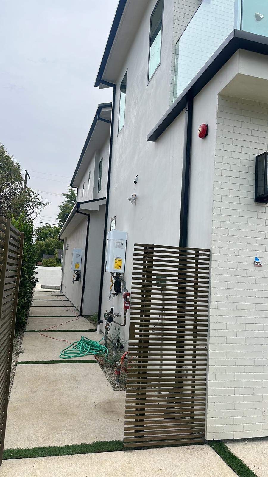 downspout installation