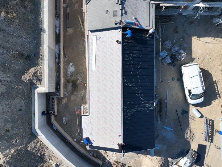 metal roofing contractor