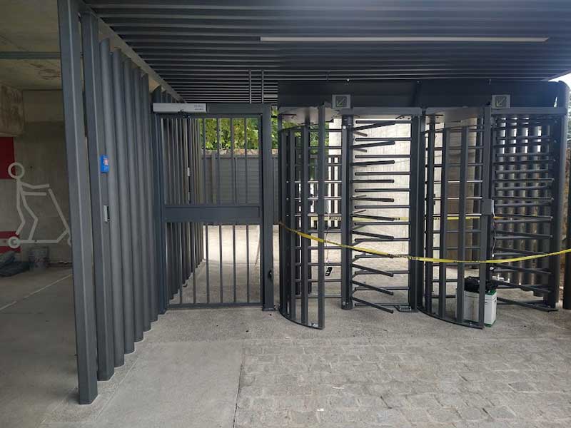 Automatización de Accesos Masters - REHILETE