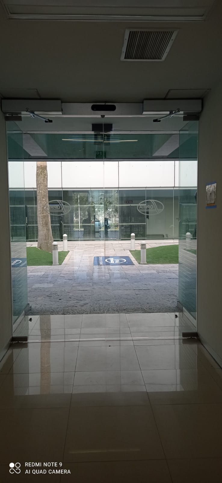 Automatización de Accesos Masters - PUERTAS AUTOMÁTICAS DE CRISTAL Automatización de Accesos Masters - PUERTAS AUTOMÁTICAS DE CRISTAL