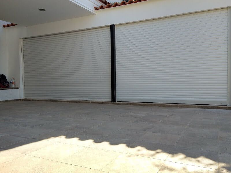 Automatización de Accesos Masters - Cortinas de metal Automatización de Accesos Masters - Cortinas de metal