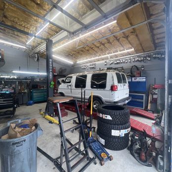 Shop Garage | Holmes Beach Auto Service