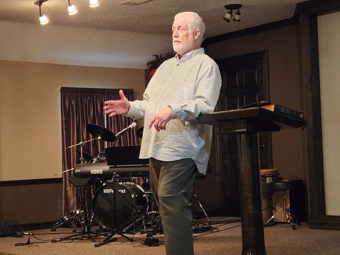 pastor gary delivering biblical teaching on stage at citipointe church in wylie tx