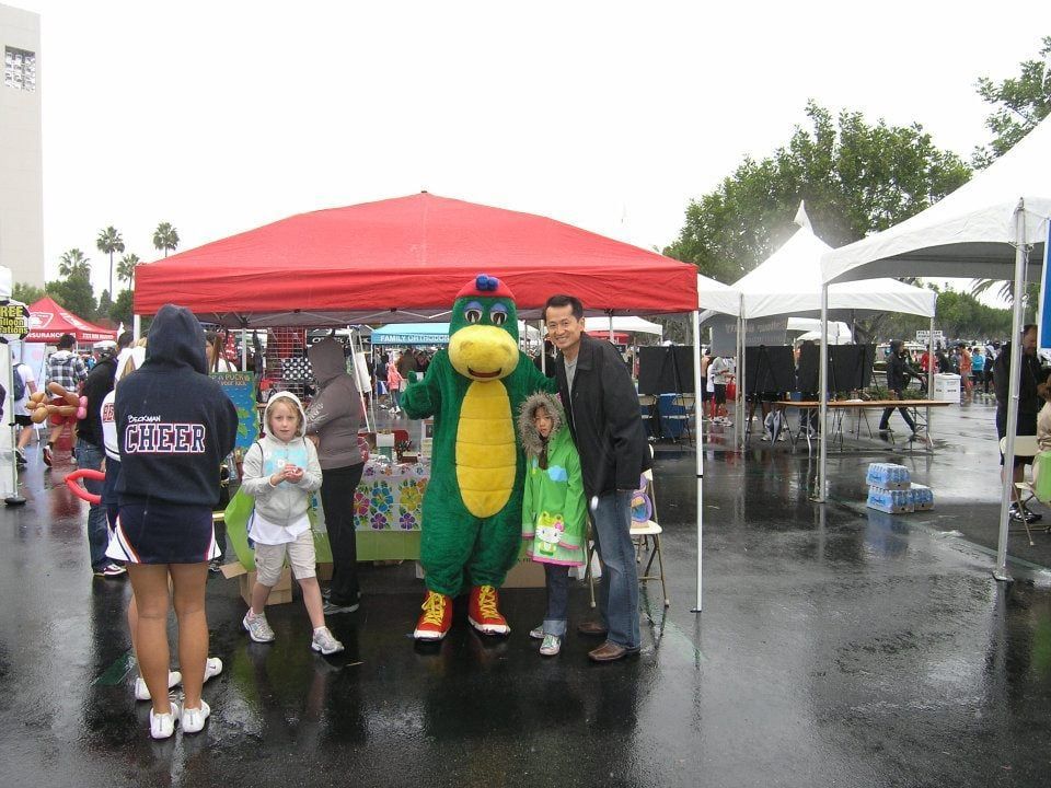Michael Yang DDS Team at Tustin Dino Dash 2014