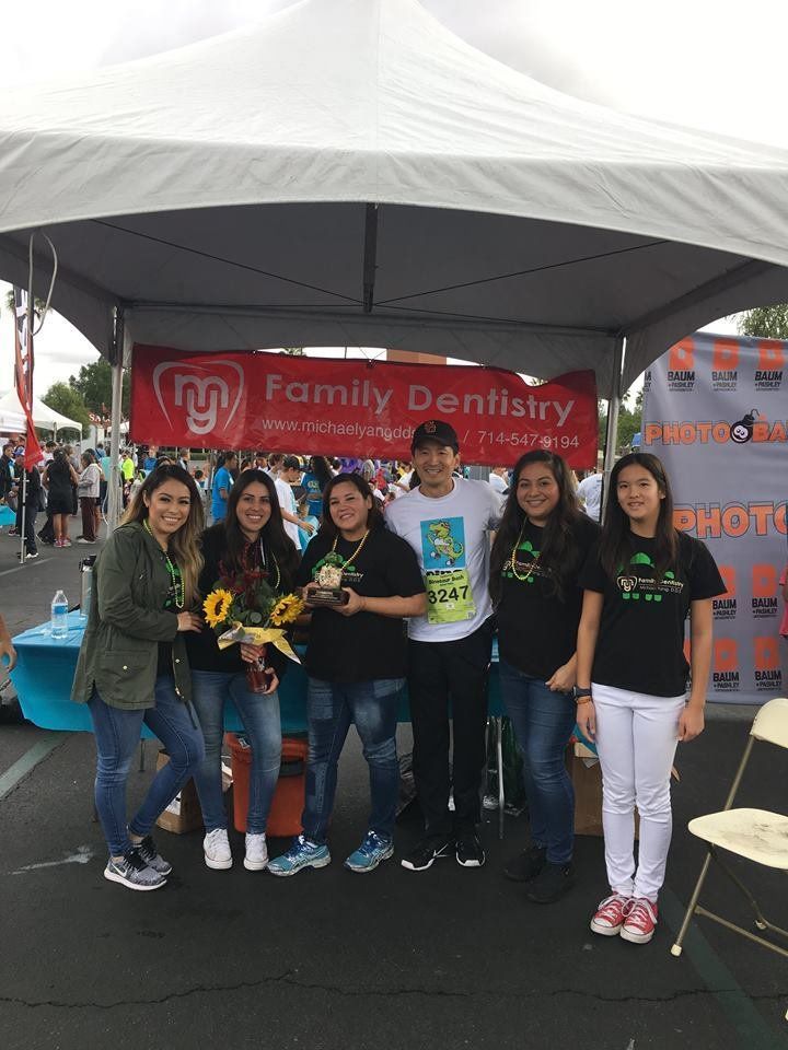 Michael Yang DDS Team at Tustin Dino Dash 2017