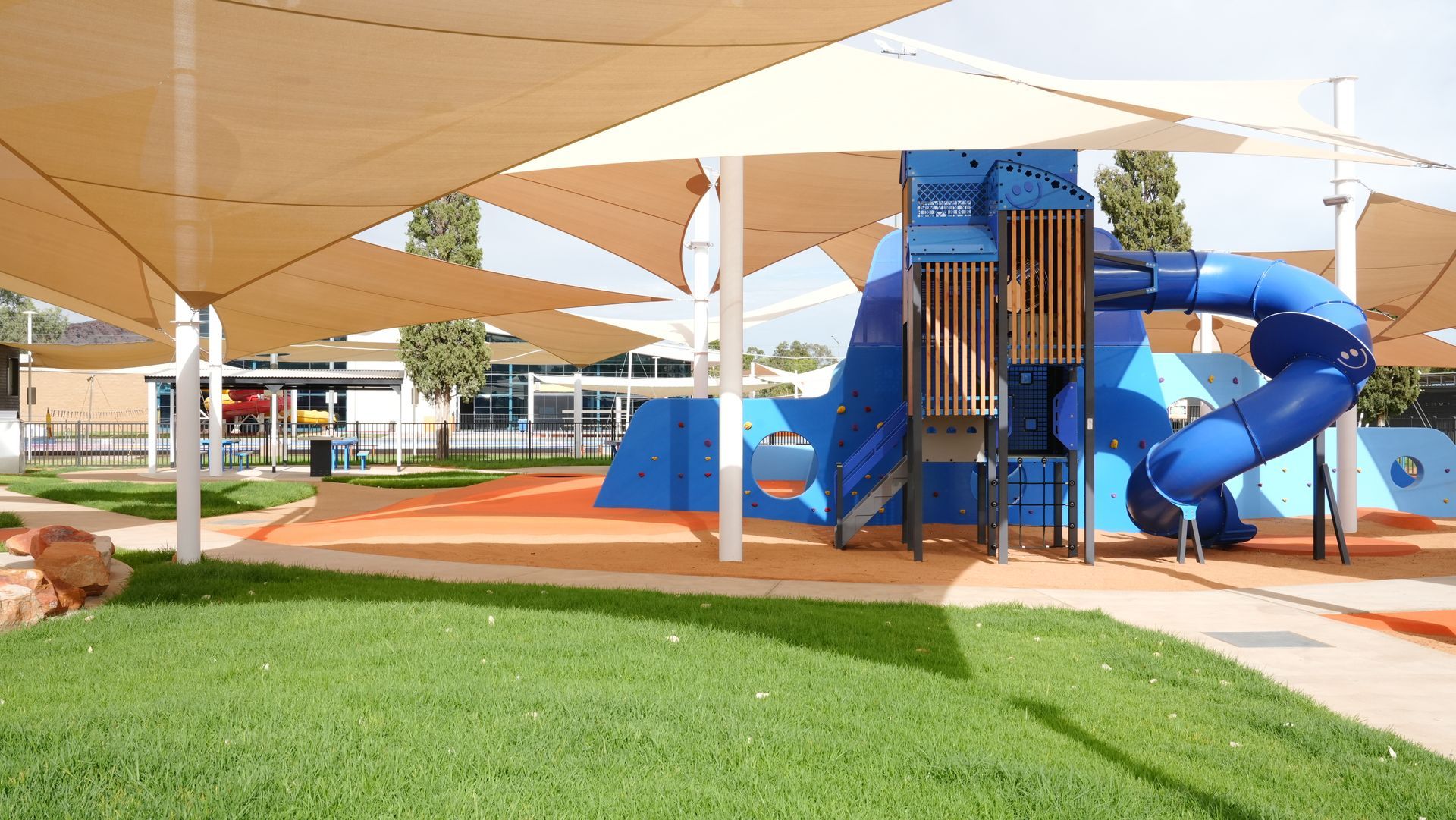 Alice Springs Pool, Alice Springs MPH projects - Yulara BUILDS - PLUMBING and CIVIL Commercial Builders, MPH