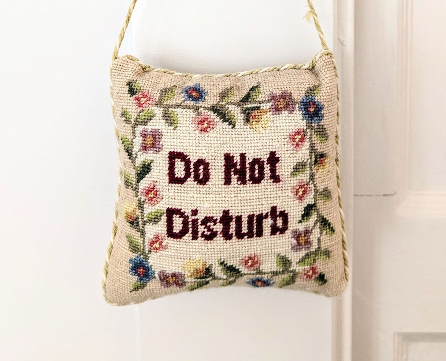Do Not Disturb sign