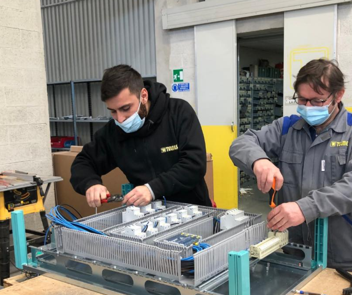 Installazione di quadri elettrici industriali