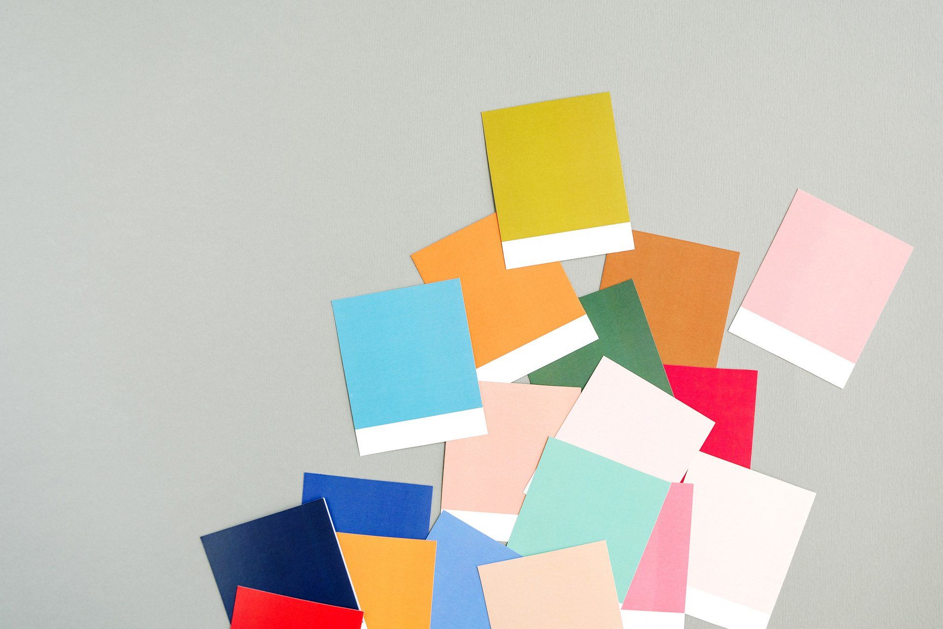 How do I choose a colour scheme for my website?