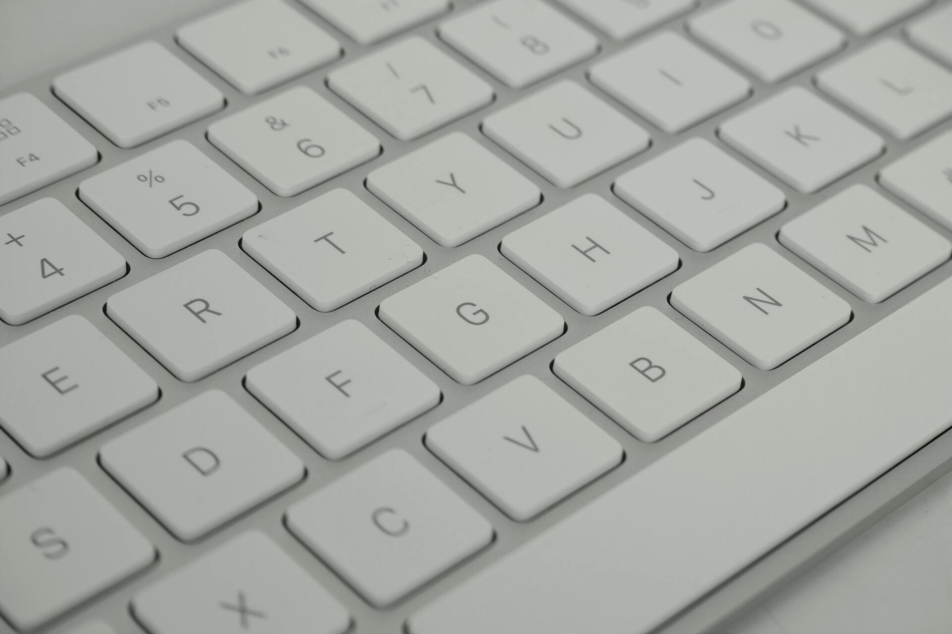 What common website editing mistakes can I avoid