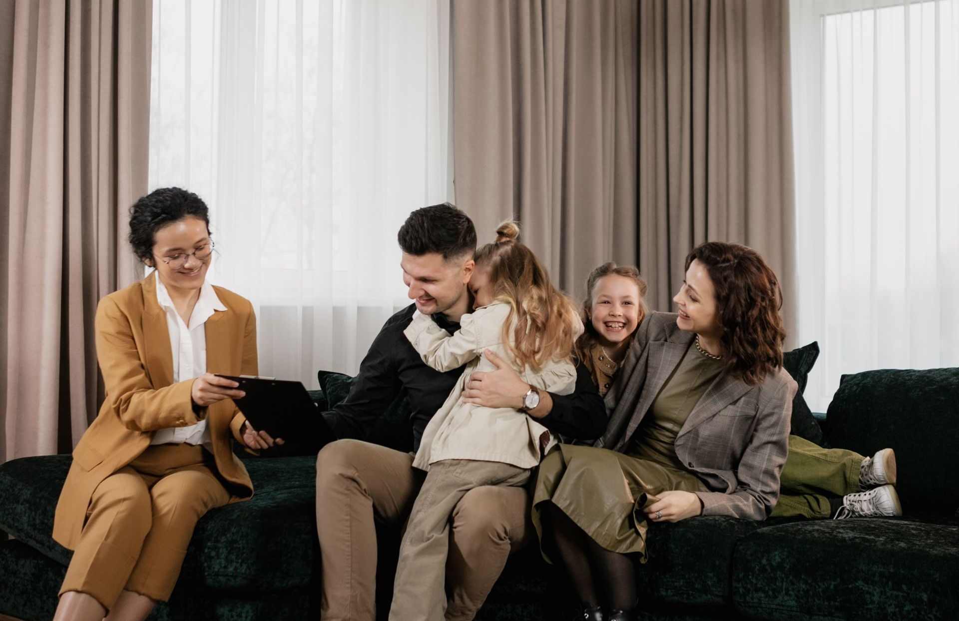 Connecticut family meeting with a life insurance agent to plan for the future