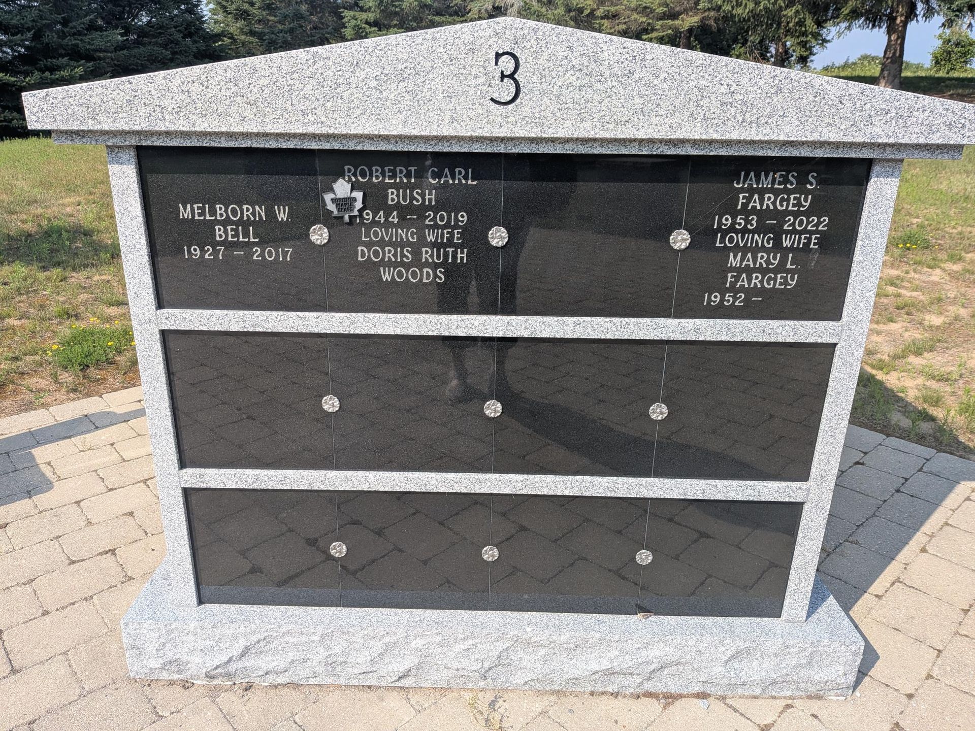 lons-memorials-gallery-image