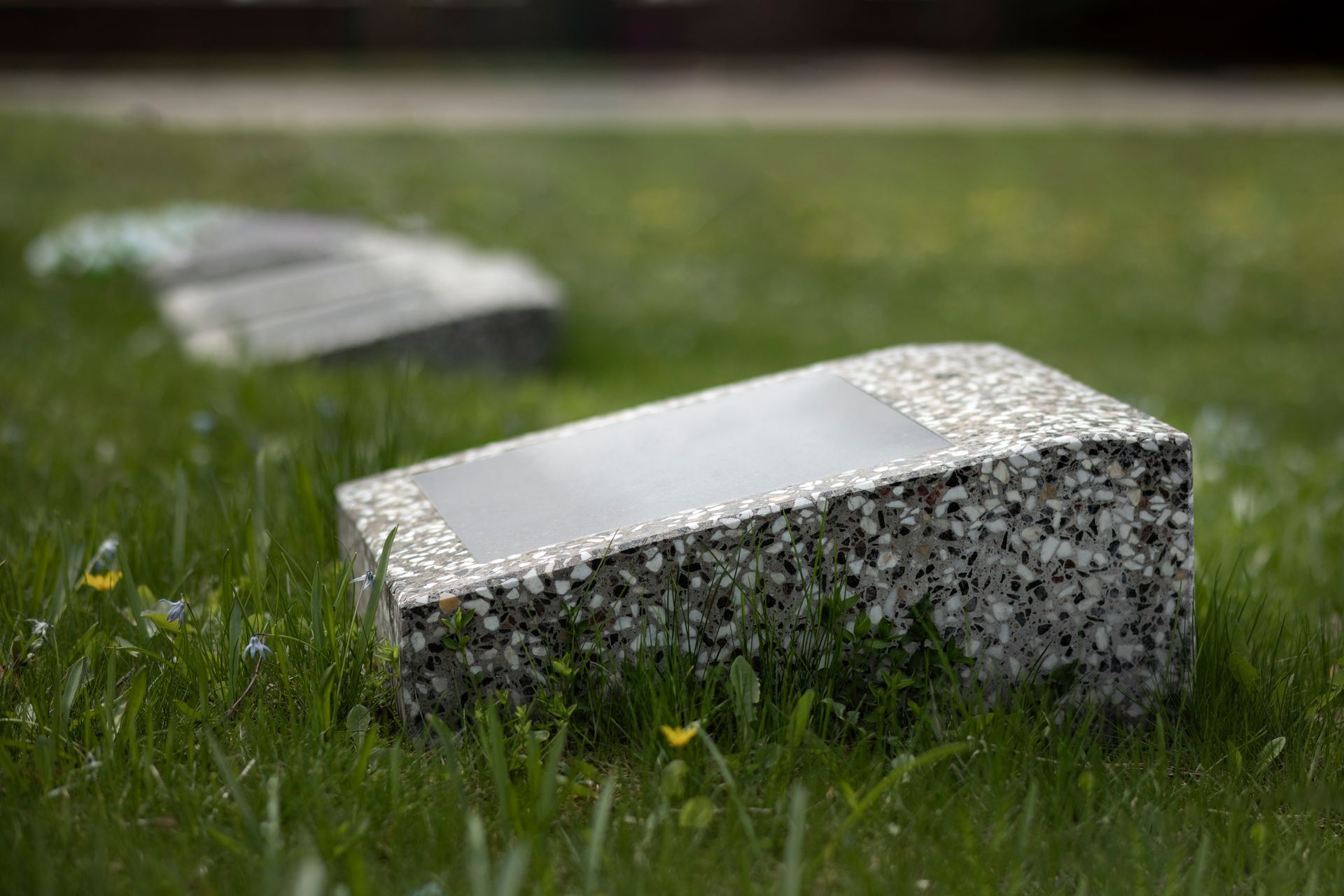 lons-memorials-gallery-image
