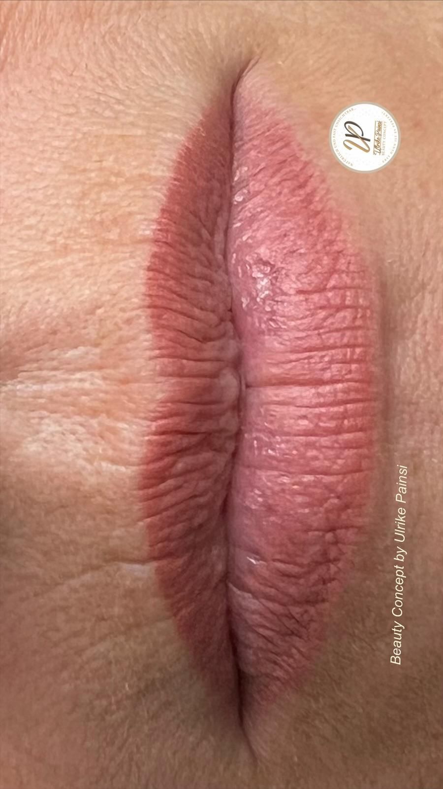 Vorher-Nachher-Nahaufnahme der Lippen