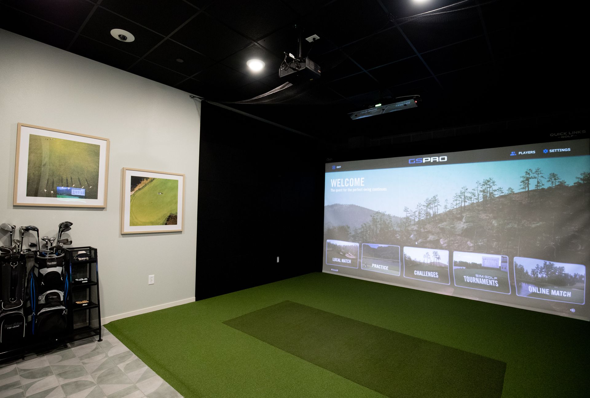 Golf simulator for residents