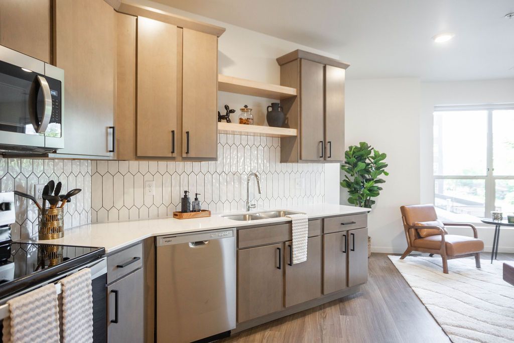 Bright kitchens with oversizsed cabinets at BLOC