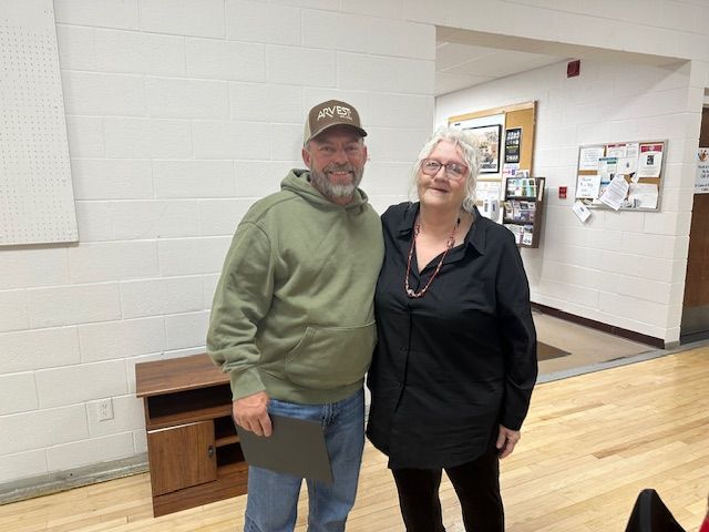 Mayor Wright awards Dale Dandridge employee of the year