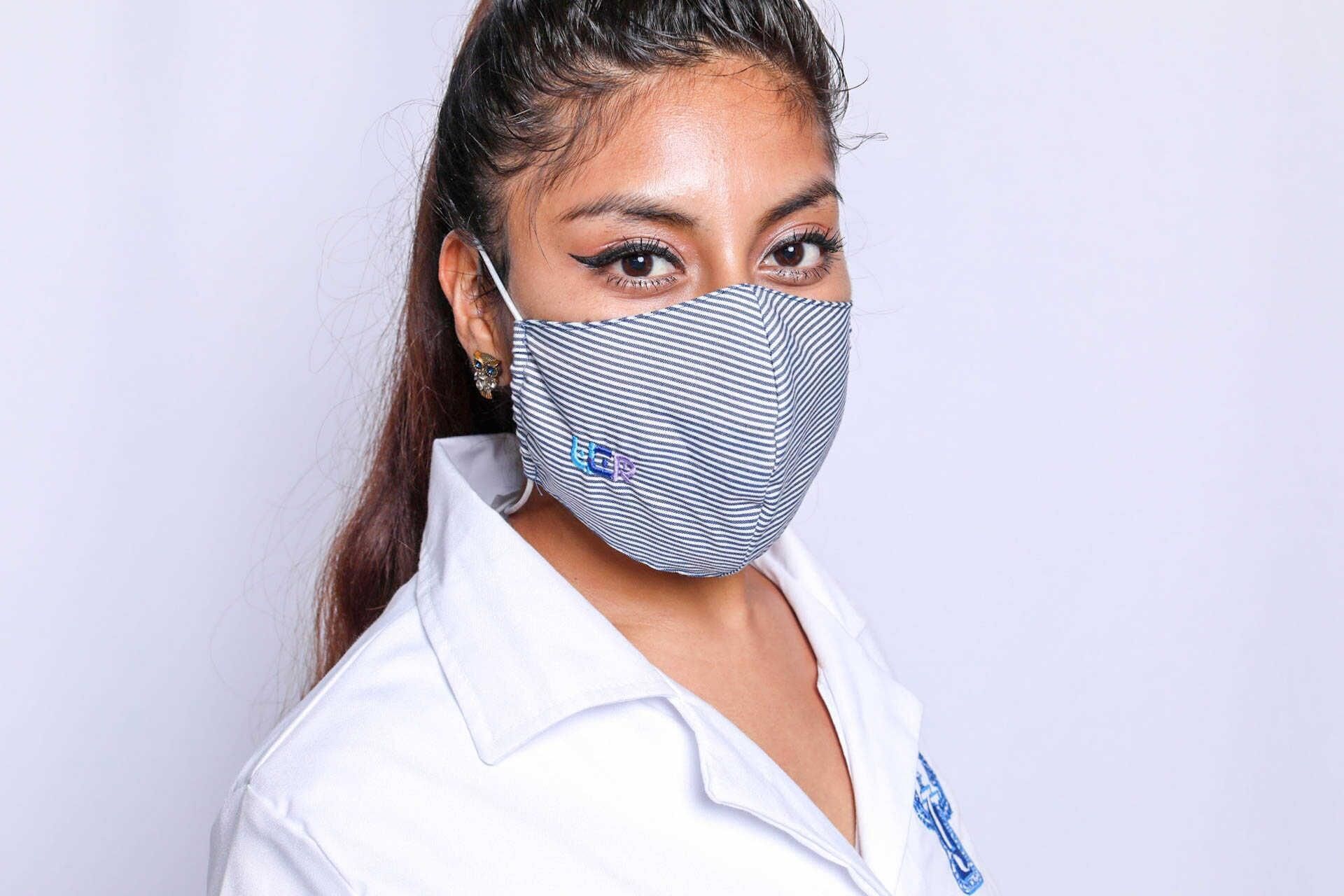 UNIFORMES Y CREACIONES ROCHA – Cubrebocas tipo campana