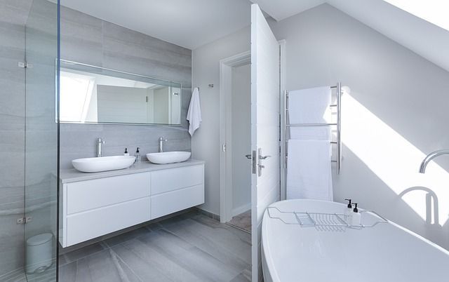 cuisine-decor-bois-facade-bleu-mv-habitat-creation