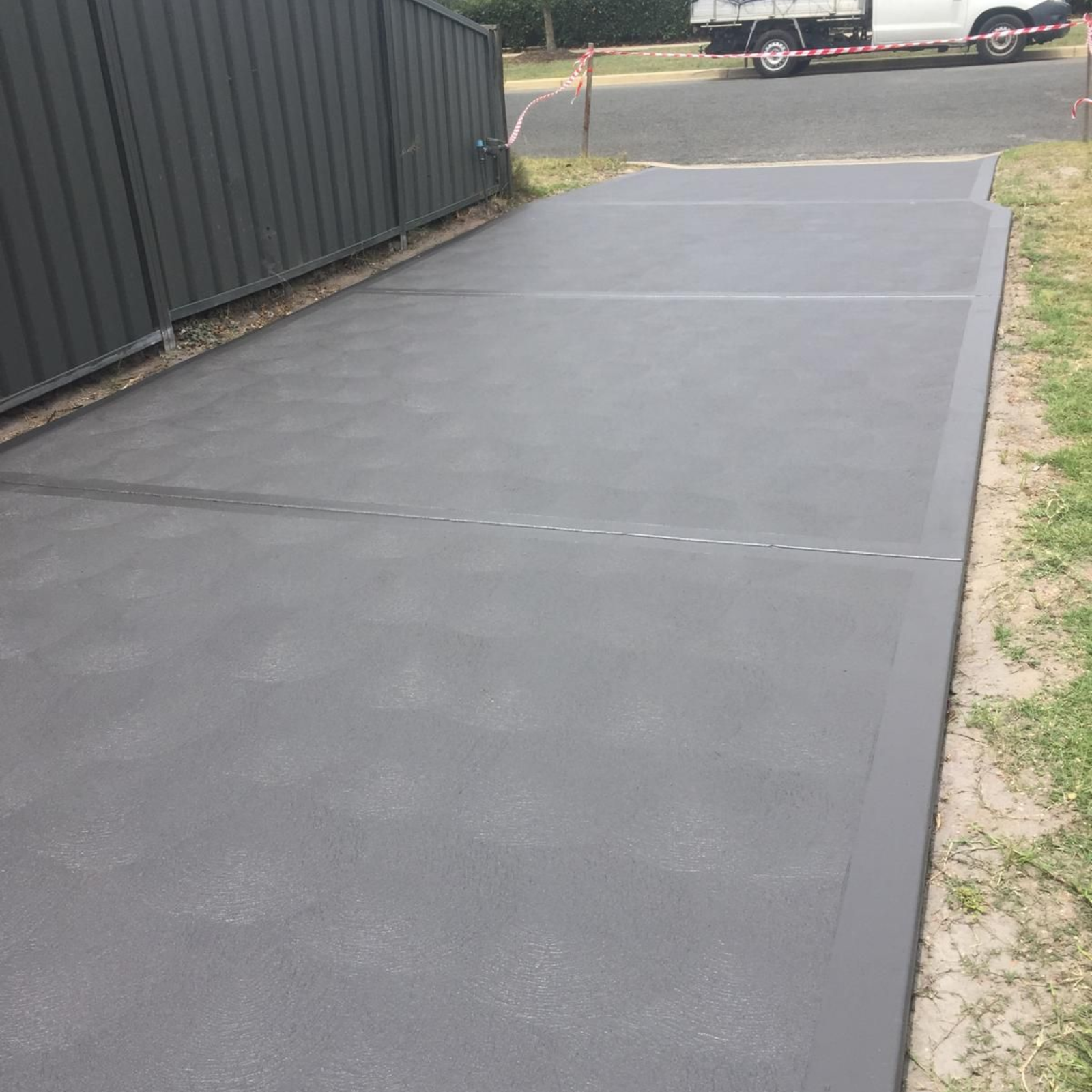 Concrete Driveway, Path and Retaining Walls. Homes in Boolaroo, Speers Point NSW