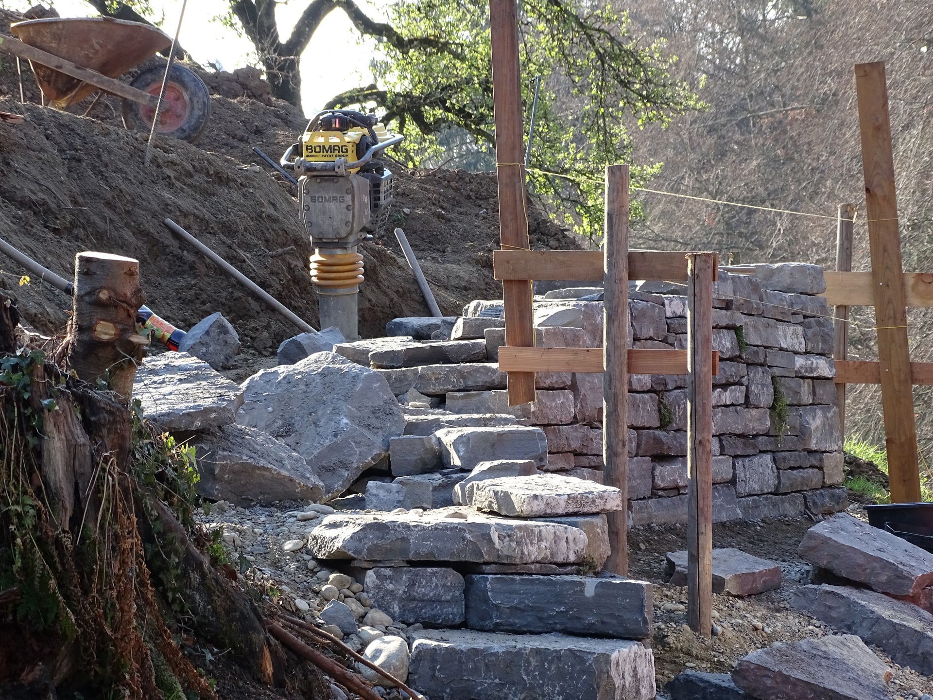 Terrassierung mit Naturstein