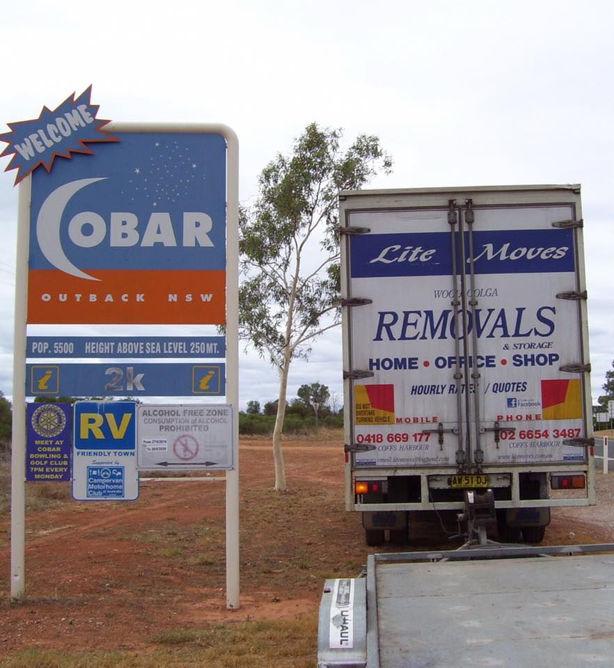 About Us Lite Moves Furniture Removals