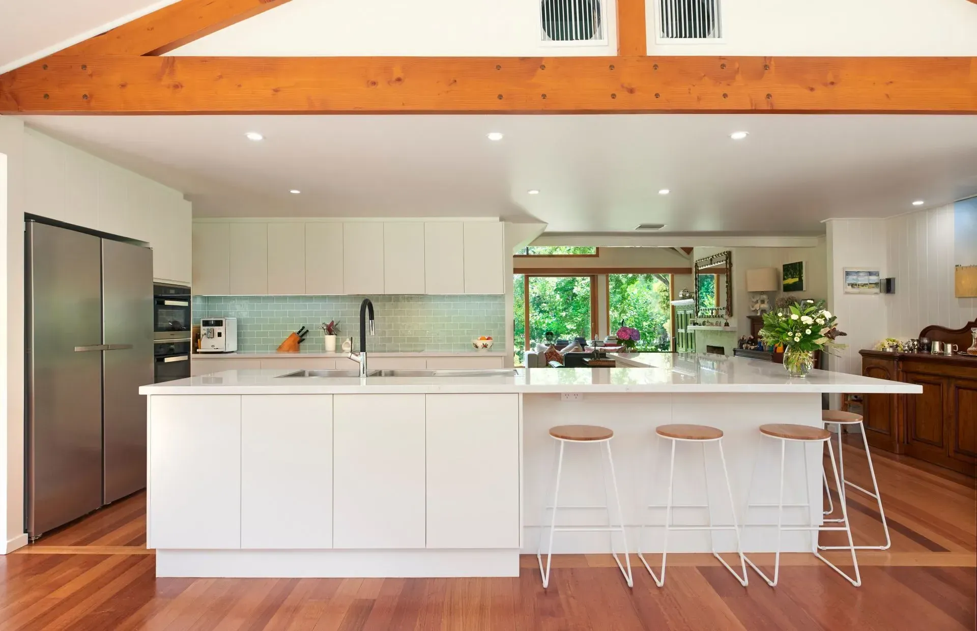 New Designer Kitchen — Shepparton VIC — KitchenWise New Designer Kitchen — Shepparton VIC — KitchenWise
