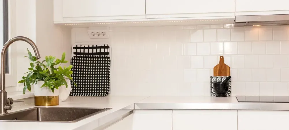 Deep Reverse Bevels — Shepparton VIC — KitchenWise Deep Reverse Bevels — Shepparton VIC — KitchenWise
