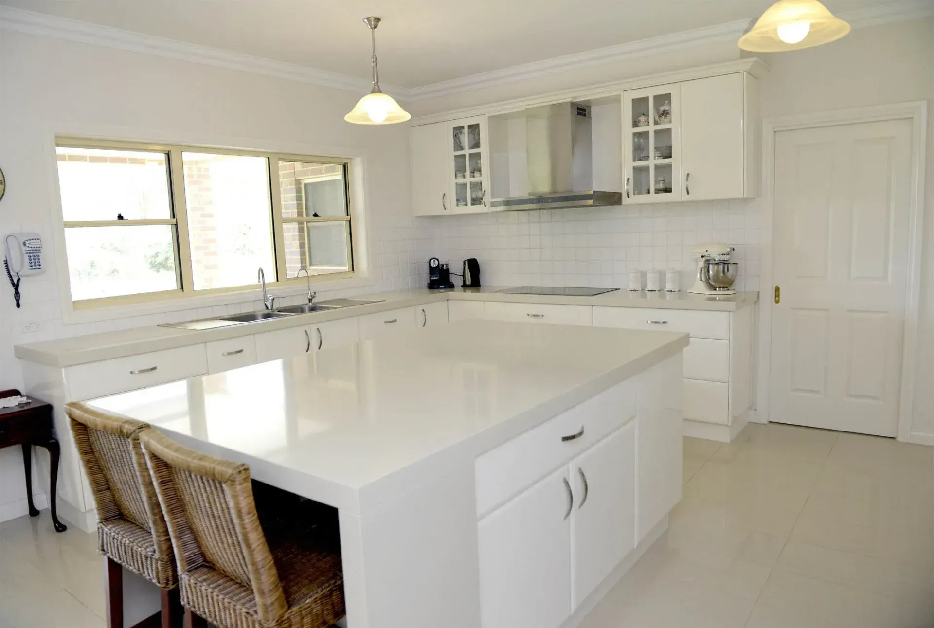 All White Kitchen — Shepparton VIC — KitchenWise All White Kitchen — Shepparton VIC — KitchenWise