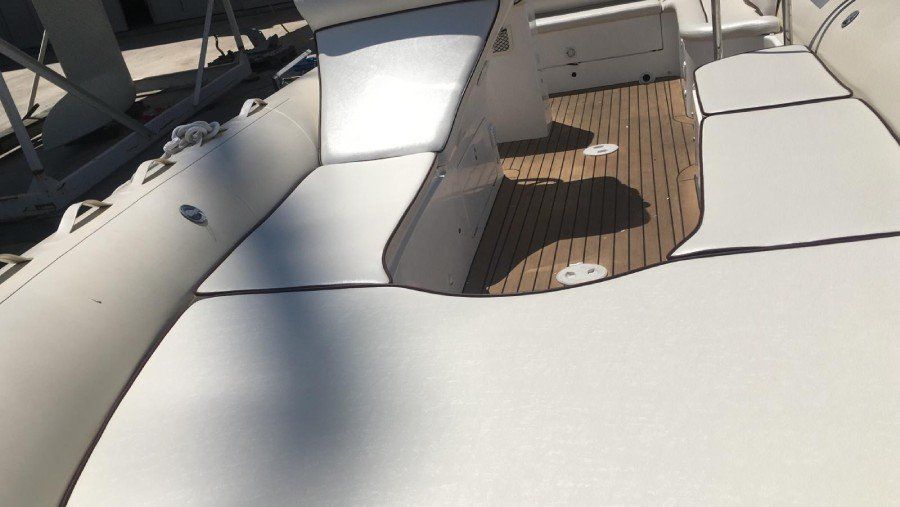 copertura divanetti motoscafo
