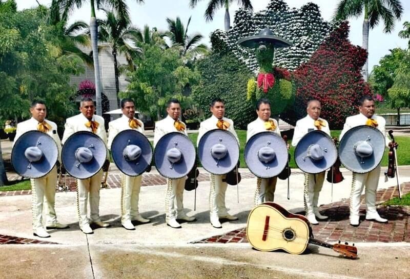 MARIACHI ÁNGELES DE PLATA - Mariachis en Cuernavaca