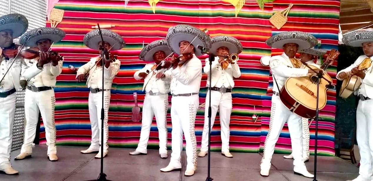 MARIACHI ÁNGELES DE PLATA