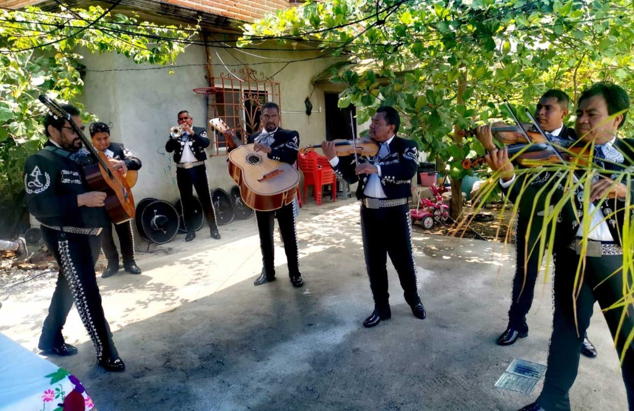 MARIACHI ÁNGELES DE PLATA - Funerales
