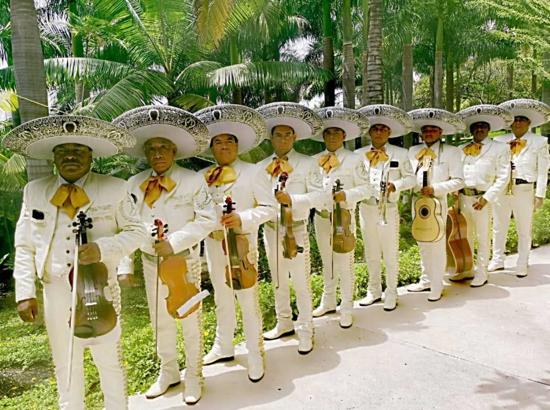 MARIACHI ÁNGELES DE PLATA - XV años