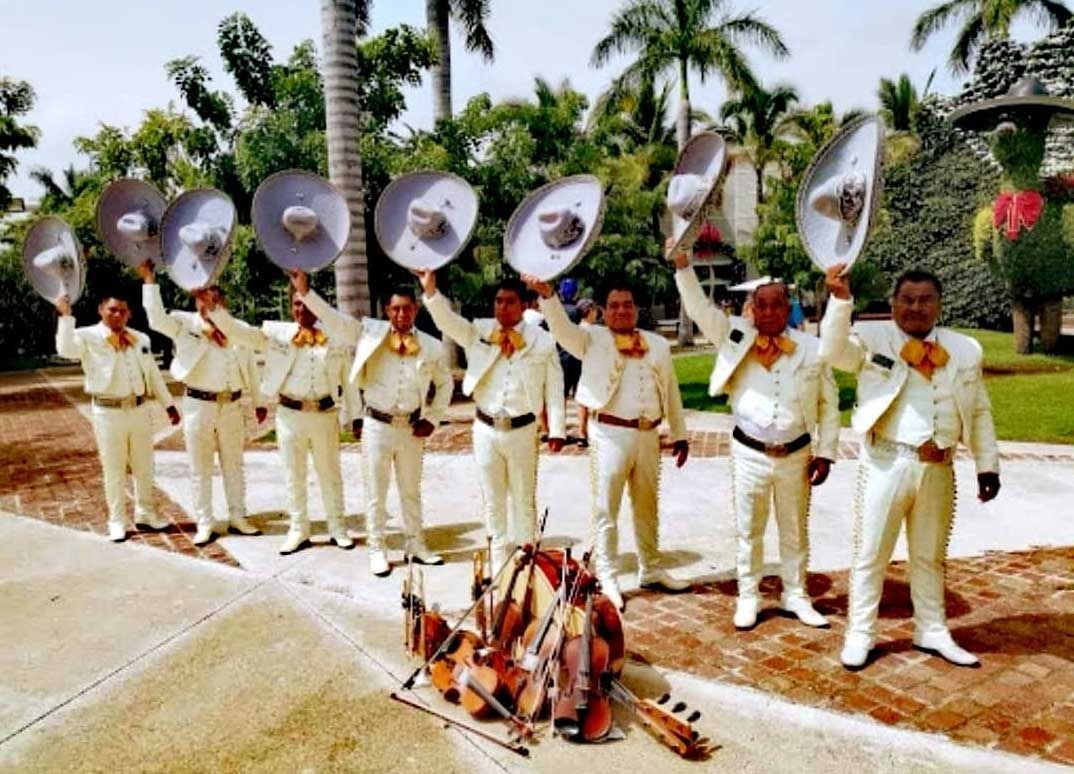 MARIACHI ÁNGELES DE PLATA - Música vernácula