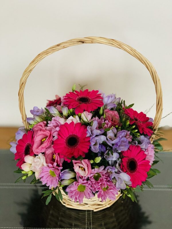 Florist in Reading delivering beautiful Same and Next day flowers