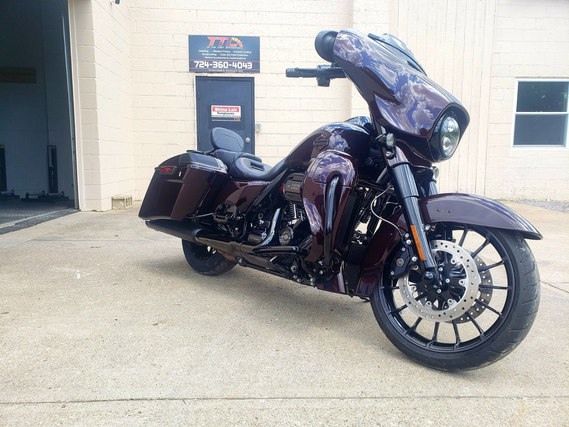 Roadglide Ceramic Coated with SB3 Moto — Saxonburg, PA —To the Limit Motorsportz Motorcycle Ceramic Coating - To The Limit Motorsportz - Saxonburg PA - Butler PA -