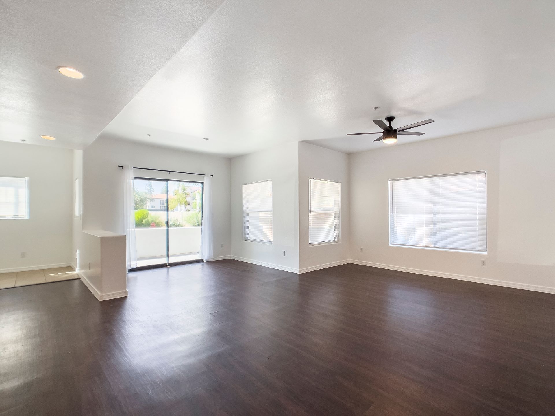Fringe 61st - Living room