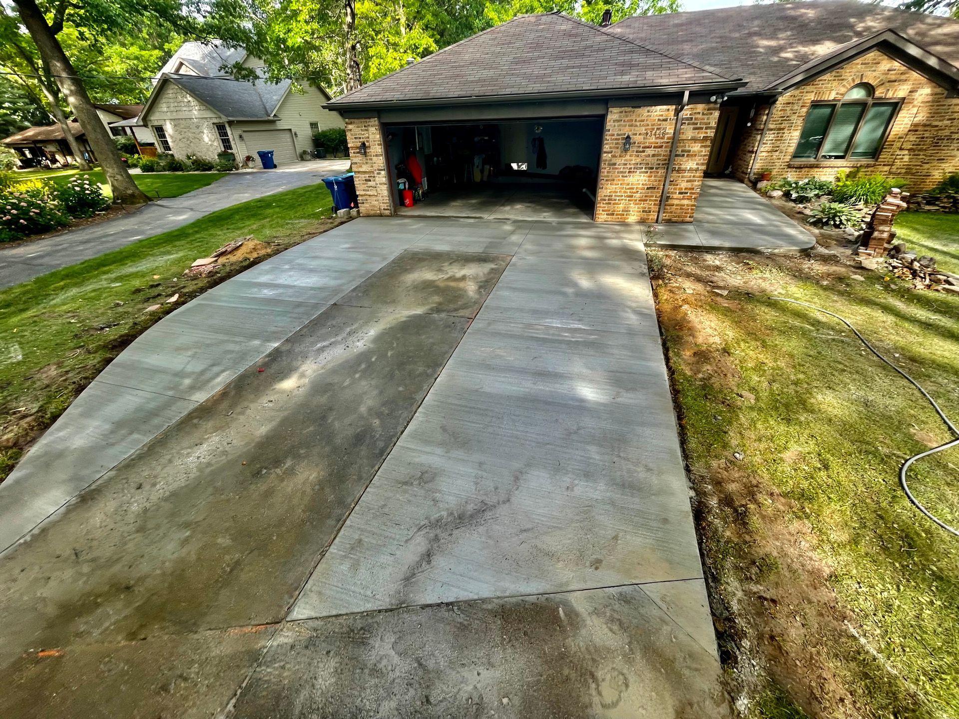 Concrete driveway remove and replace