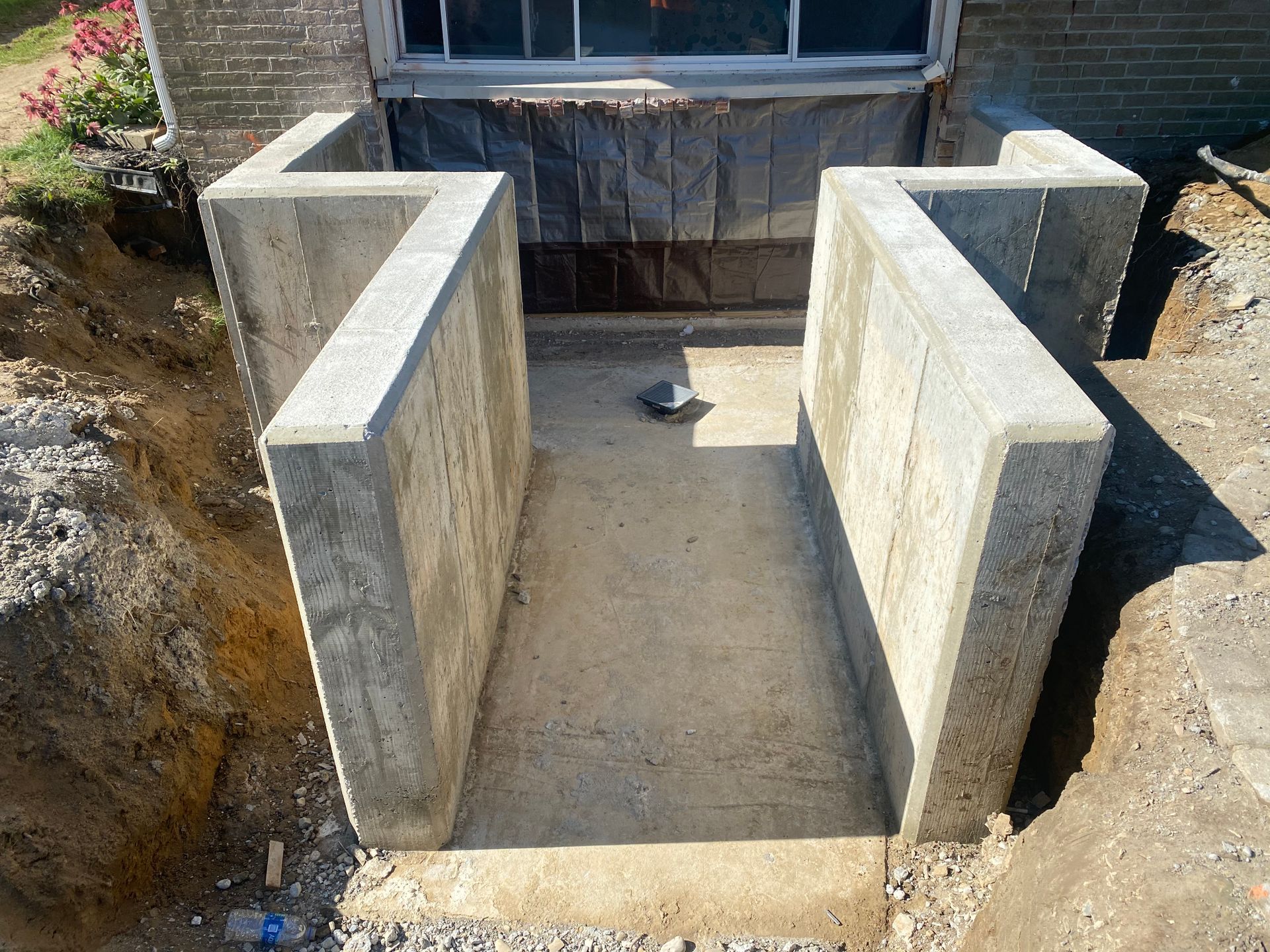 Sliding door exit