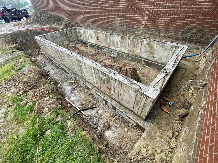4 foot wall