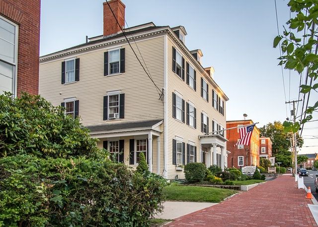 Newburyport, Ma | Paul C. Rogers Family Funeral Homes