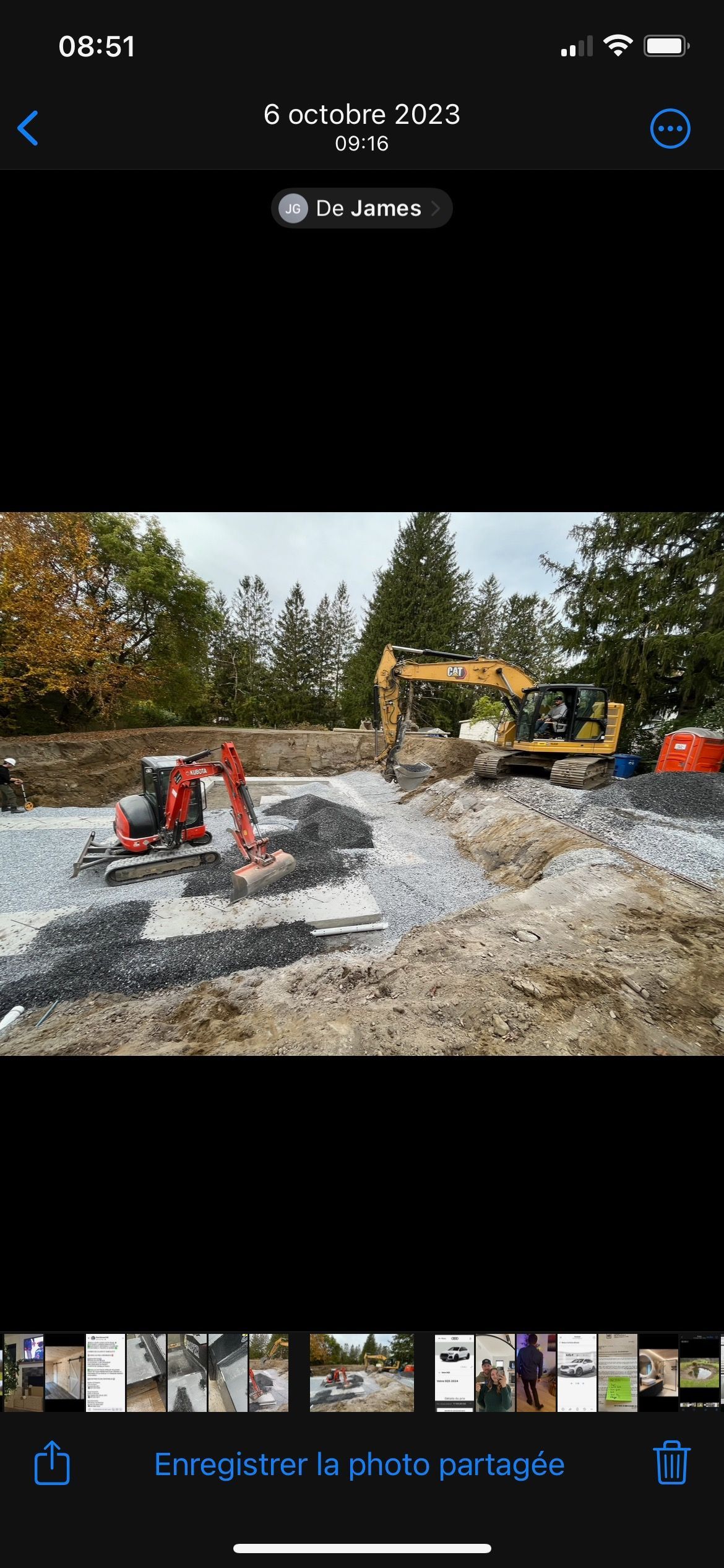 Une photo d'un chantier de construction sur un téléphone portable.