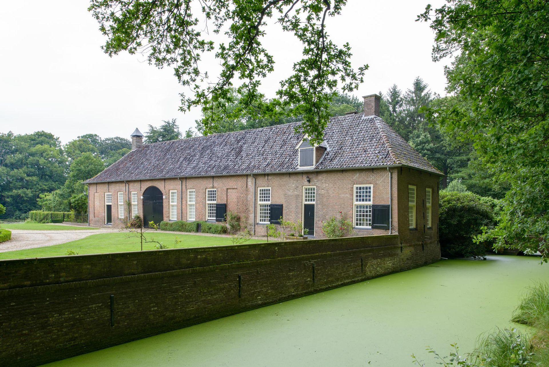 Isolerende raamfolie bij landgoed te Overijssel