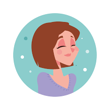 Vrouw met kort bruin haar, gesloten ogen, glimlachend, lichtblauwe achtergrond.