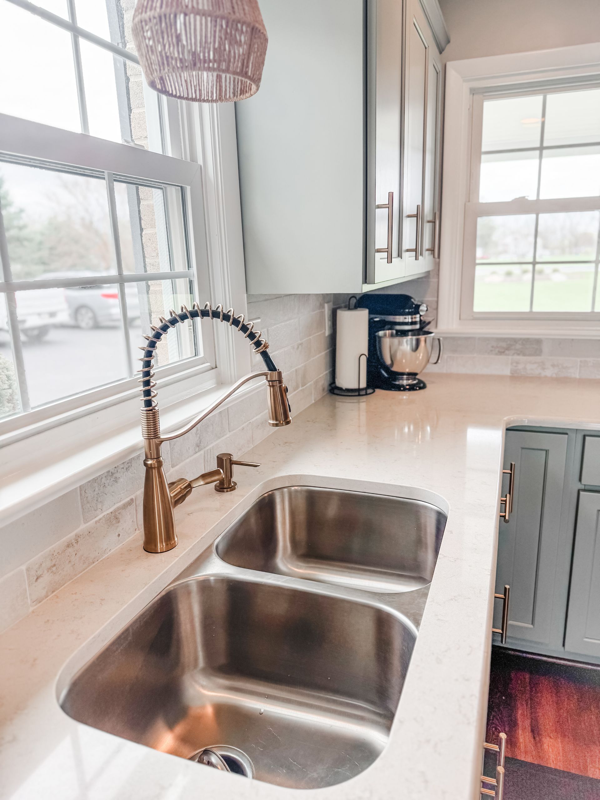 Backsplash and Countertop Install by Lapp Cabinet Coatings