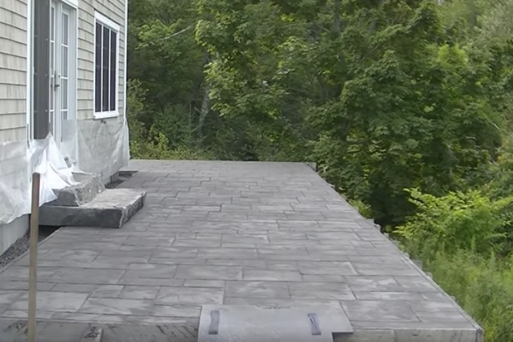 Milwaukee stamped concrete contractor
