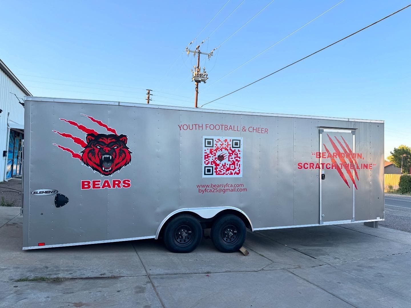 Silver trailer with 