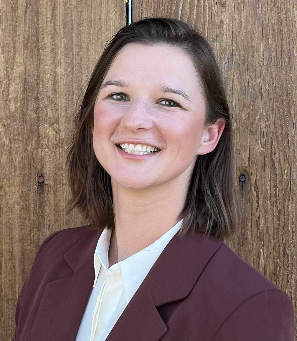 A headshot image of Arianna Richard